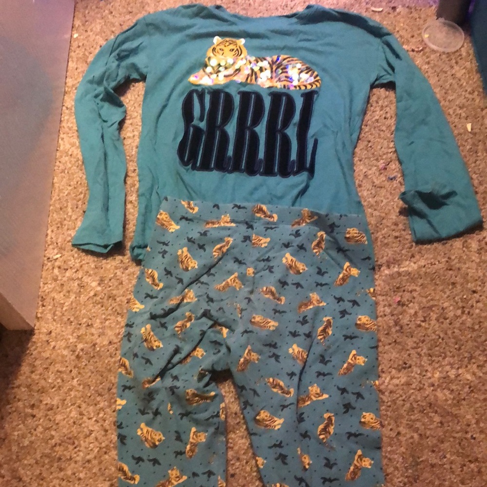 Girls tiger set